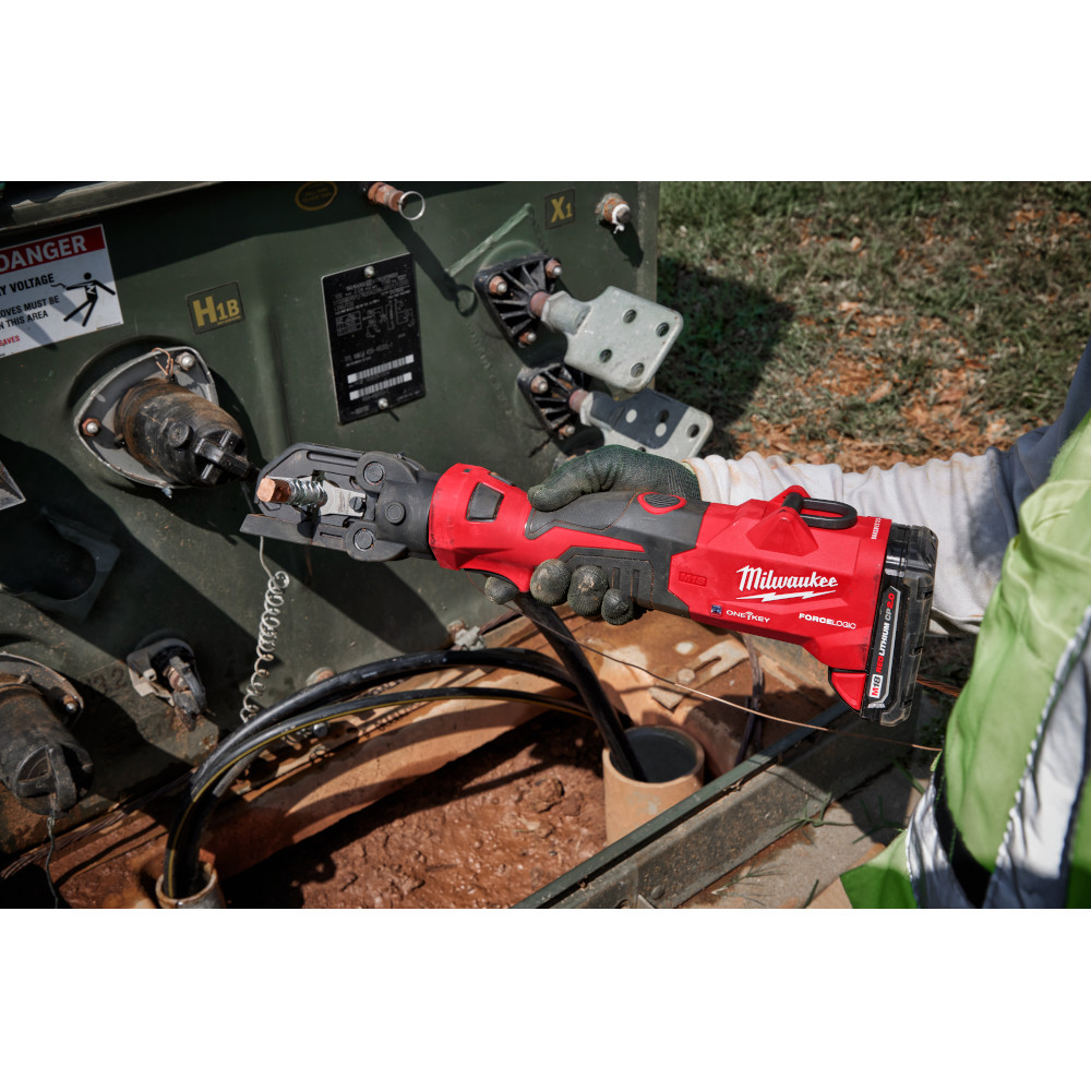 Milwaukee M18 FORCE LOGIC 6T Latched Linear Utility Crimper from Columbia Safety